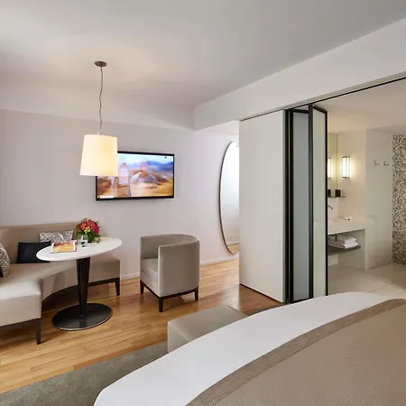 Sofitel Arc De Triomphe Hotel
