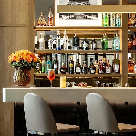 Hotel Sofitel Arc De Triomphe 5*