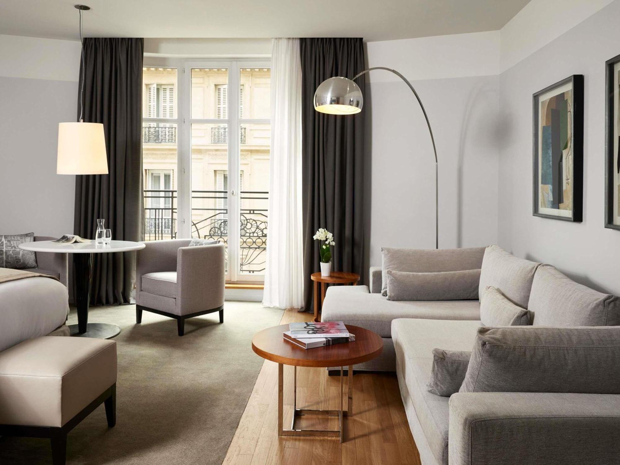 Sofitel Arc De Triomphe 5*