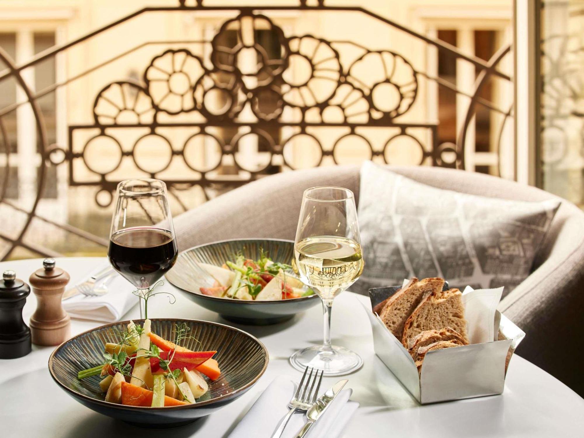 Sofitel Arc De Triomphe Hotel Parigi