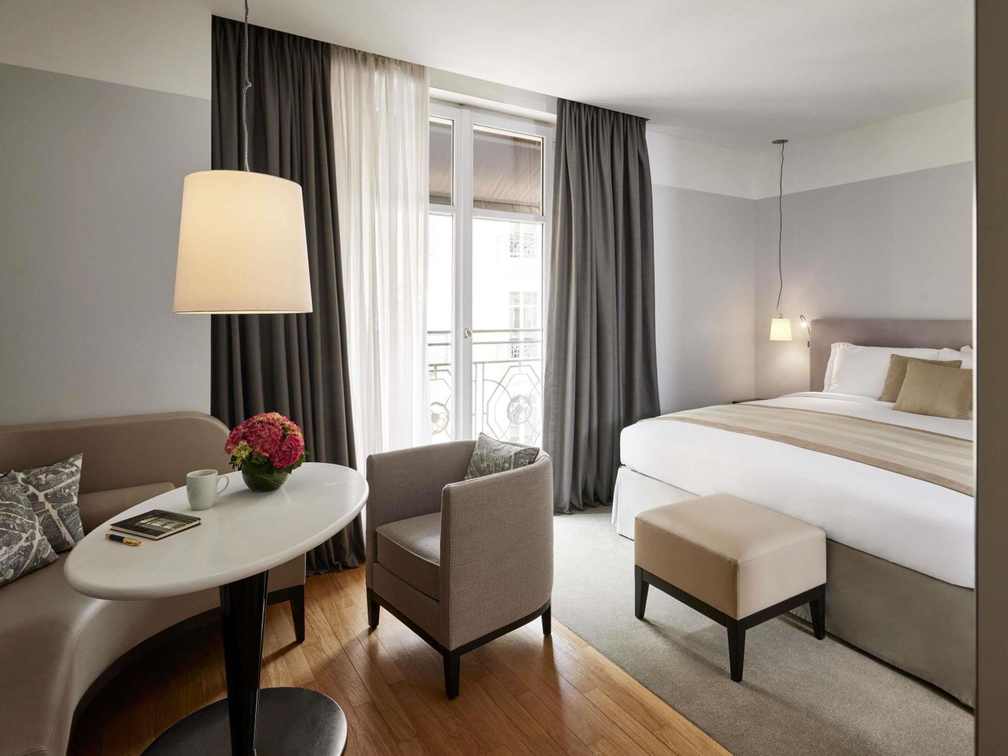 Hotel Sofitel Arc De Triomphe 5*
