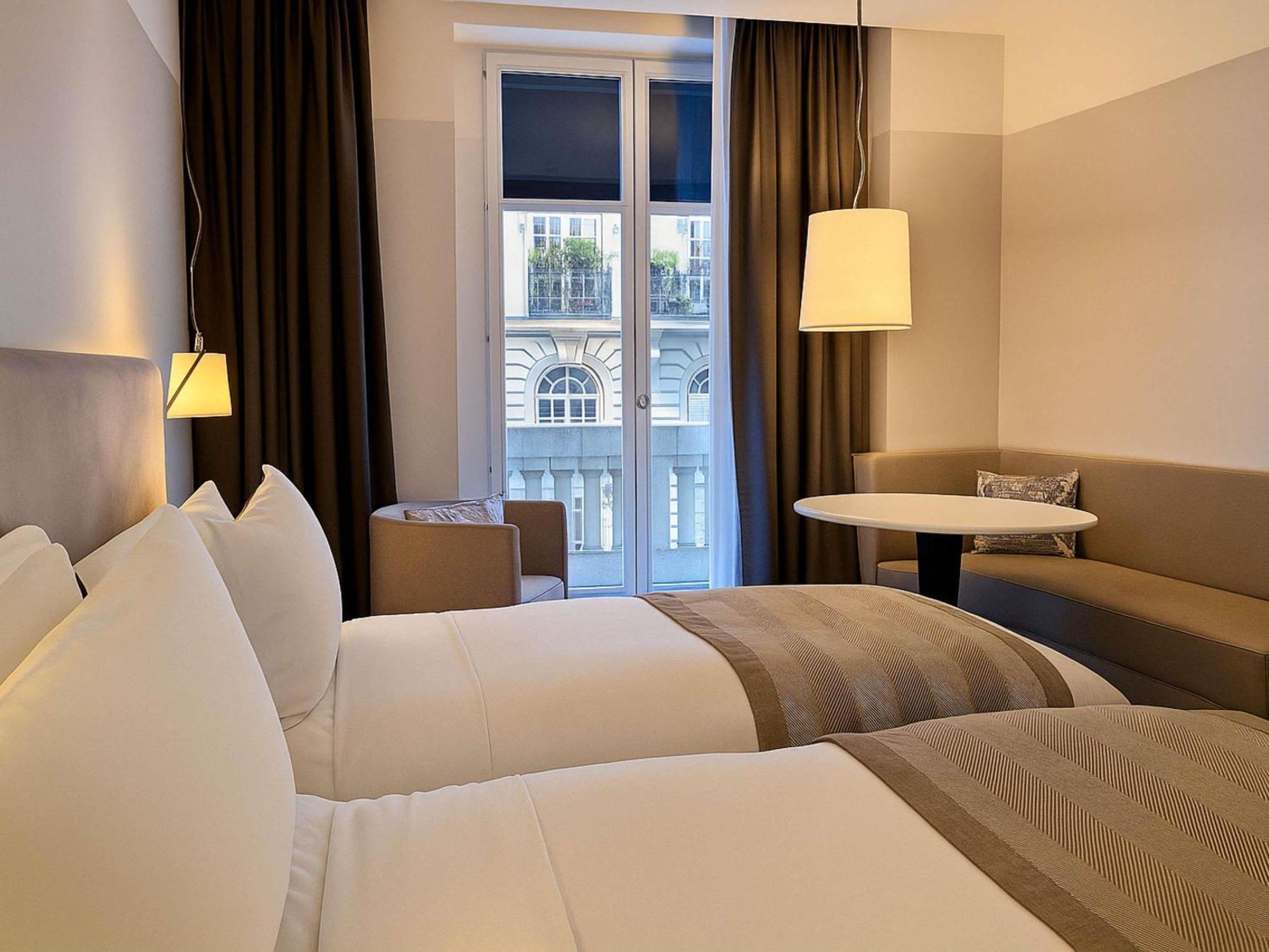 Sofitel Arc De Triomphe 5*