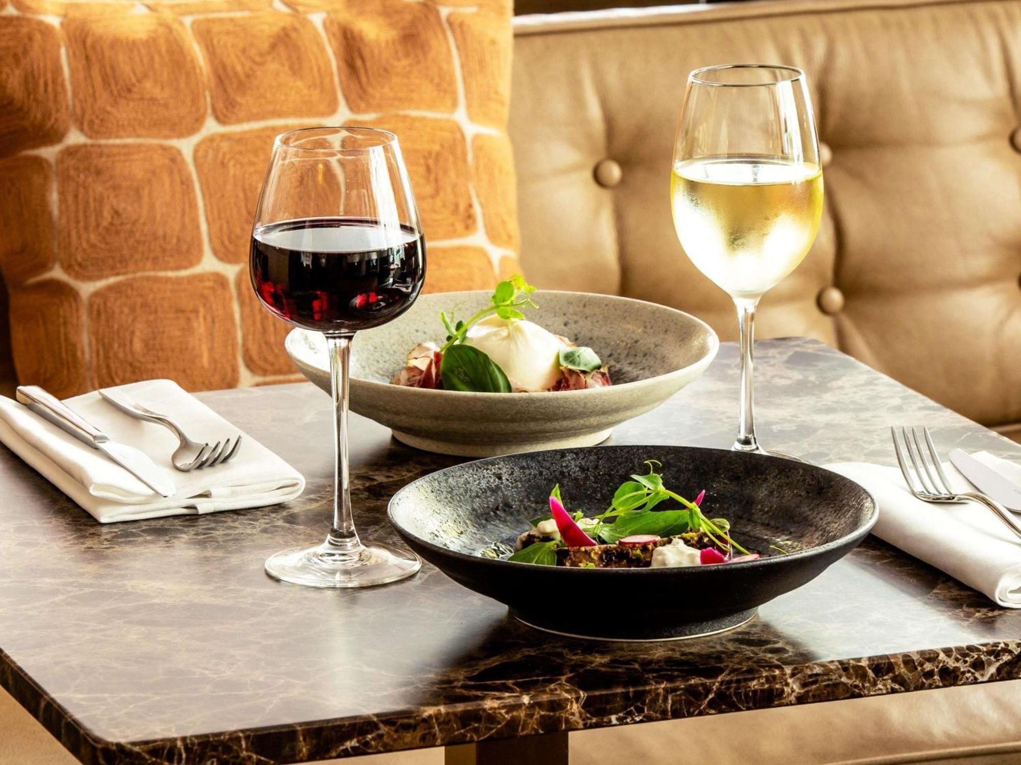 Hotel Sofitel Arc De Triomphe