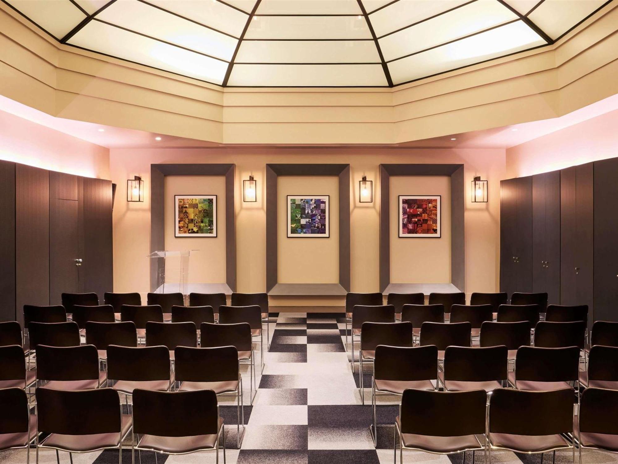 Sofitel Arc De Triomphe Hotel Parigi